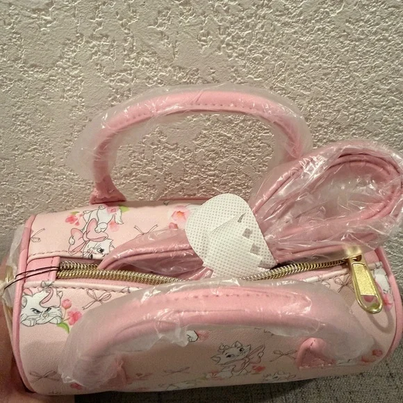 Loungefly Disney Aristocats Pink Marie Mini Barrel Bag with Roses & Ribbons NWT - Picture 6 of 6